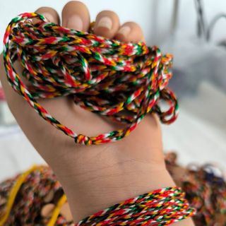Vòng ngũ sắc Nepal, Ấn Độ quấn 5 vòng nam nữ