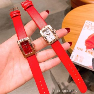 SALE BỎ MẪU ĐỒNG HỒ NỮ THỜI TRANG PUBBERRY DÂY DA ĐỎ