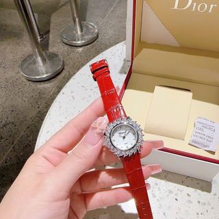 SALE BỎ MẪU ĐỒNG HỒ NỮ TRUNG CẤP DA CHOBARD HOA VIỀN ĐÁ