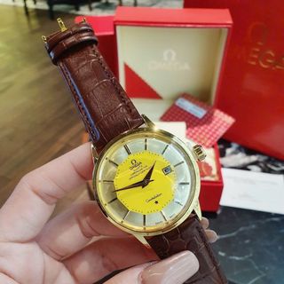 SALE BỎ MẪU ĐỒNG HỒ NAM TRUNG CẤP OMEGHA DÂY DA NÂU CÁ SẤU NAM TÍNH