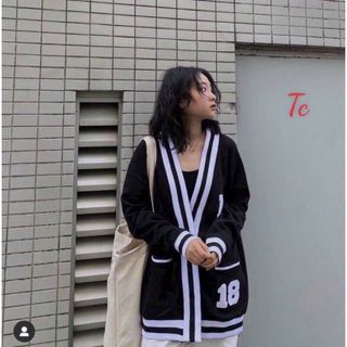 ÁO KHOÁC CARDIGAN MARCUS 18 - Áo Khoác Nỉ Nam Nữ Form Rộng Viền Trắng Màu Đen
