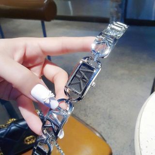 SALE BỎ MẪU ĐỒNG HỒ NỮ THỜI TRANG MICHAEL K DÂY LẮC LOGO HÃNG
