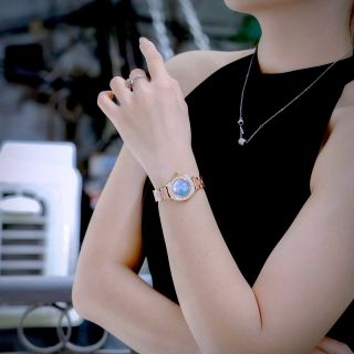 SWAROVS 𝐋𝐨𝐯𝐞𝐥𝐲 𝐂𝐫𝐲𝐬𝐭𝐚𝐥𝐬 𝐖𝐚𝐭𝐜𝐡 𝟑𝟏𝐦𝐦 giá sỉ