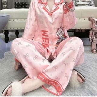 Đồ bộ pijama chất liệu vải Latin quần dài áo tay dài