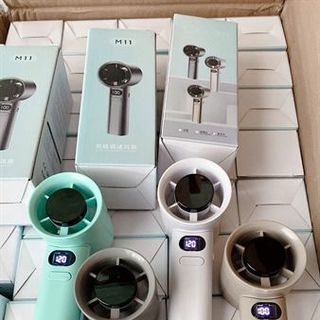 Quạt Tích Điện Cầm Tay Tốc Độ Cao M11