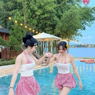 Set Đi Biển 3 Món Áo Quây + Bra Phối Quần Đùi Bí Xếp Li