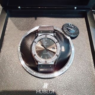ĐỒNG HỒ NAM NỮ SIÊU CẤP HUOLOT CAO SU BỌC DA CÓ GIẤY KIỂM ĐỊNH