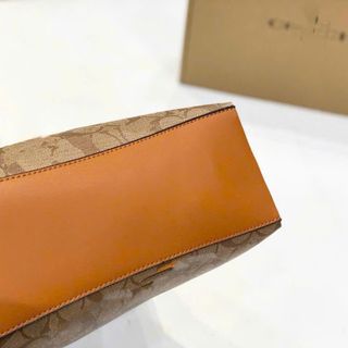 CO......A....CH LAUREN SHOULDER  𝐱ị𝐧 𝐱ò - F567