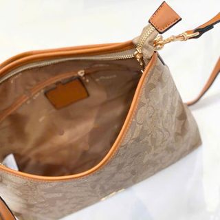 CO......A....CH LAUREN SHOULDER  𝐱ị𝐧 𝐱ò - F567