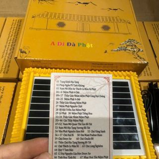 Máy niệm phật năng lượng hình mái chùa, có sẵn 70 bài, có khe thẻ nhớ.
