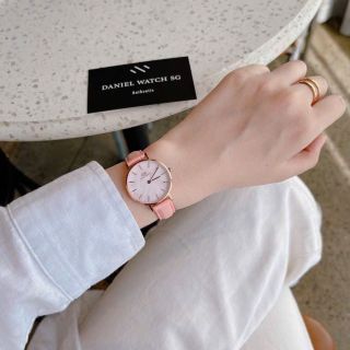 ĐỒNG HỒ NỮ CAO CẤP DANIEL W PETITE DA HỒNG ROUGE FULLBOX TEM