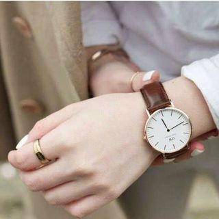 ĐỒNG HỒ NAM NỮ CAO CẤP DANIEL W CLASSIC DÂY DA FULLBOX TEM