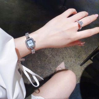 ĐỒNG HỒ NỮ CHÍNH HÃNG COMLORVEI MẶT CHỮ NHẬT DÂY PHA LÊ FULLBOX