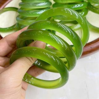 Vòng tay chacledony khởi quang