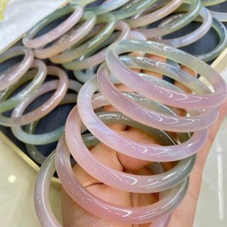 Vòng tay chalcedony hồng phớt xanh ni 56 đến 59