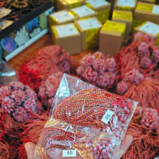 Chỉ đỏ ngũ sắc giá sỉ