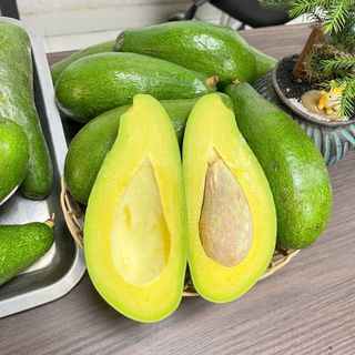Bơ Sáp Không Tên_Size 2-3-4 trái/kg