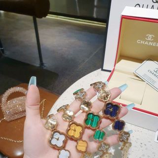 SALE BỎ MẪU ĐỒNG HỒ NỮ THỜI TRANG VANCLEF LẮC HOA