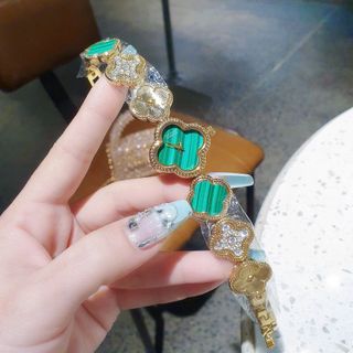 SALE BỎ MẪU ĐỒNG HỒ NỮ THỜI TRANG VANCLEF LẮC HOA