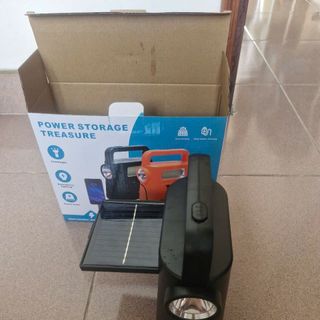 Đèn đa năng năng lượng mặt trời