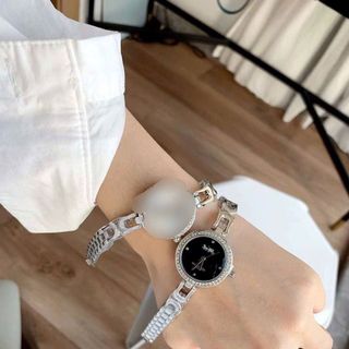 SALE BỎ MẪU ĐỒNG HỒ NỮ THỜI TRANG COATH LẮC TRÒN VIỀN HỘT 5174