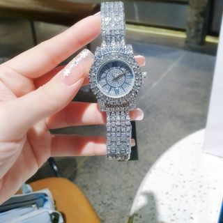 SALE BỎ MẪU ĐỒNG HỒ NỮ THỜI TRANG CHOBARD FULL HỘT ĐÁ 5411