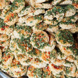CƠM CHÁY MẮM HÀNH MINI – GIÒN CAY NGON NGẤT NGÂY 250G - WINNIE HOUSE