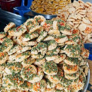 CƠM CHÁY MẮM HÀNH MINI – GIÒN CAY NGON NGẤT NGÂY 250G - WINNIE HOUSE