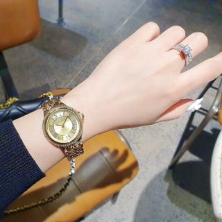 SALE BỎ MẪU ĐỒNG HỒ NỮ THỜI TRANG MICHAEL K DÂY VẢY CÁ