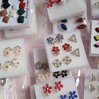 LÔ BÔNG TAI HÀNG SALE 2K/₫
