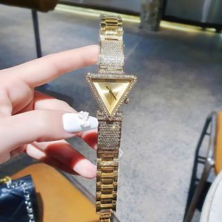 SALE BỎ MẪU ĐỒNG HỒ NỮ THỜI TRANG GUET MẶT TAM GIÁC DÂY HỘT