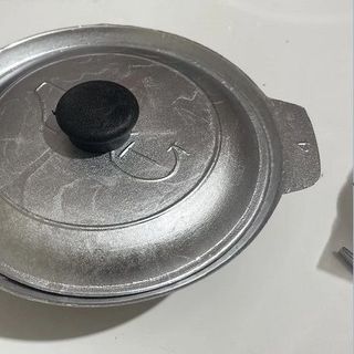 NỒI GANG ĐÚC NGUYÊN KHỐI 20CM