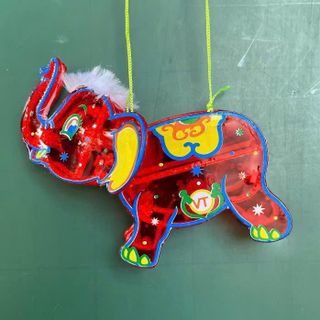 Đèn lồng trung thu giấy kiếng kính truyền thống hình con vật 3D mini ngộ nghĩnh làm từ giấy đỏ lung linh khung nhựa bền