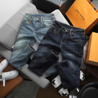 Jean dài nam. Chất JEAN mới , 2 gam màu Mid Blue đậm và Nhạt tạo nên nét trầm ấm