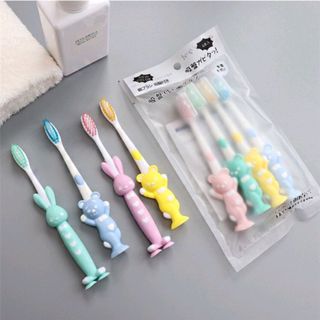 Set 4 bàn chải đánh răng hình gấu