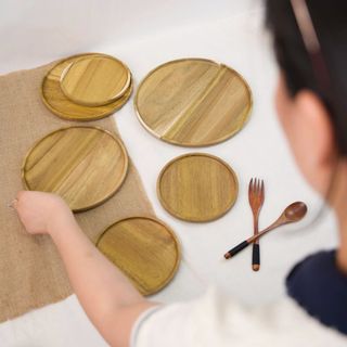 Khay đựng đồ hình tròn Vibasic làm từ gỗ tràm, đa dạng kích thước, thích hợp decor trang trí tại nhà, quán cafe-nhà hàng