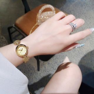 SALE BỎ MẪU ĐỒNG HỒ NỮ THỜI TRANG PUBBERRY DÂY VÀNG