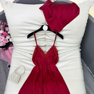 Váy sexy trơn xẻ tà kèm quần