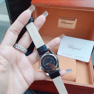 SALE BỎ MẪU ĐỒNG HỒ NỮ THỜI TRANG CHOBARD DÂY DA NGỌC TRINH