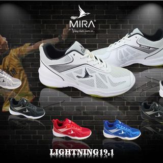 Giày cầu lông MIRA LIGHTNING 19.1. Bề mặt thoáng khí. Cổ giày ôm khít tạo cảm giác an toàn khi di chuyển.