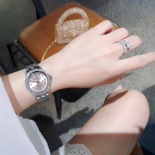 ĐỒNG HỒ NỮ THỜI TRANG RÔLET MẶT TRÒN VIỀN ĐÁ NEW