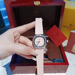 ĐỒNG HỒ NỮ CAO CẤP PHATEK NAUTILUS VUÔNG DÂY CAO SU VIỀN HỘT