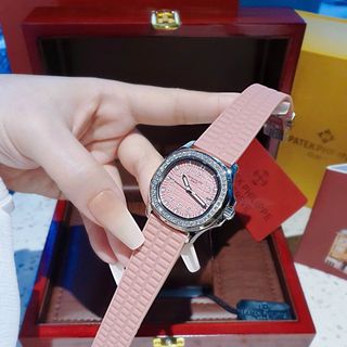 ĐỒNG HỒ NỮ CAO CẤP PHATEK NAUTILUS VUÔNG DÂY CAO SU VIỀN HỘT