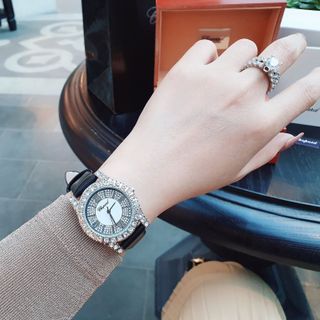 SALE BỎ MẪU ĐỒNG HỒ NỮ THỜI TRANG TROPARD DÂY DA NGỌC TRINH