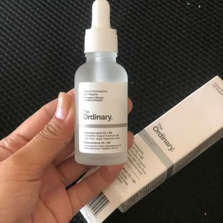 The Ordinary Hyaluronic Acid 2% + B5 (Tinh chất dưỡng ẩm phục hồi)
