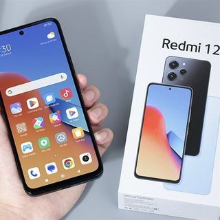 - Điện thoại Xiaomi Redmi 12 8GB/128GB