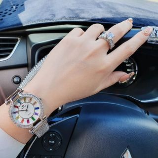 ĐỒNG HỒ NỮ CHÍNH HÃNG MỚI NHẤT FUNMEI F4604 FULL ĐÁ PHA LÊ ĐI KÈM TEM KÍCH HOẠT ĐIỆN TỬ