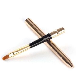 Cọ Môi Cao Cấp Có Nắp Đậy