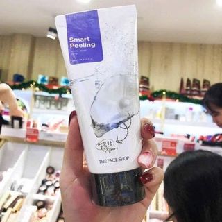 Tẩy tế bào da chết ngọc trai White Jewel Peeling 120ml