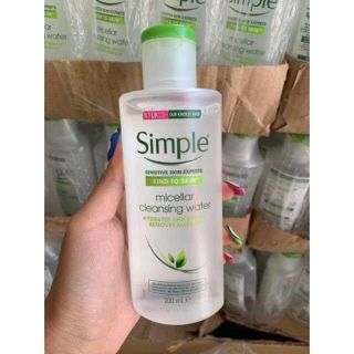 Nước Tẩy Trang Simple Kind To Skin Micellar Cleansing Water 200ml